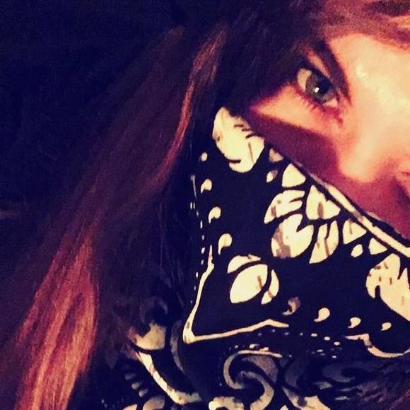 Meet your Posher, Alex - Picture 1 of 1